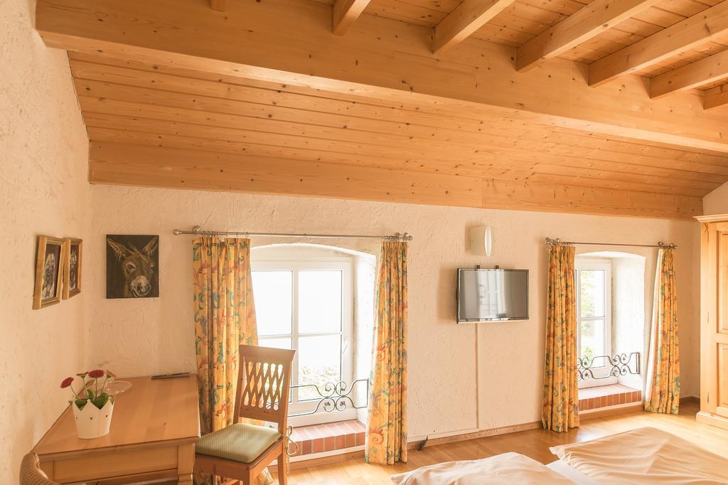 Hotel Leander Bitburg Esterno foto