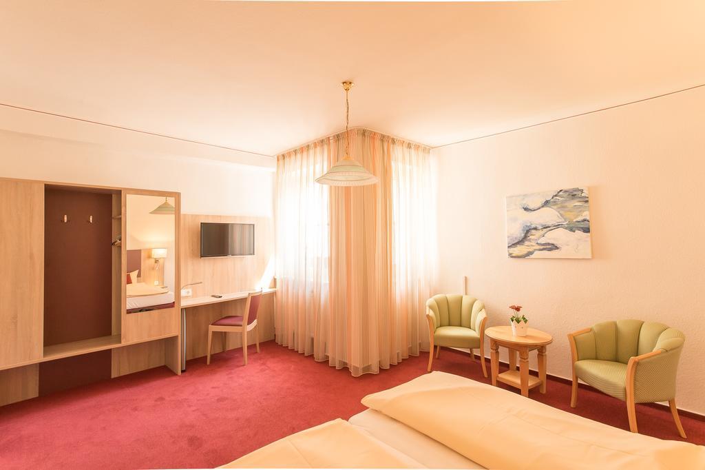 Hotel Leander Bitburg Esterno foto
